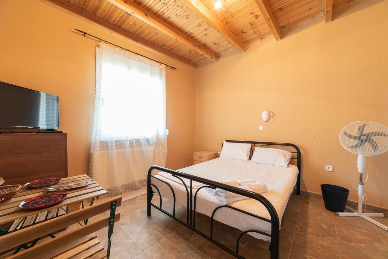 Maison Agistro Hotel Ángistron Екстериор снимка